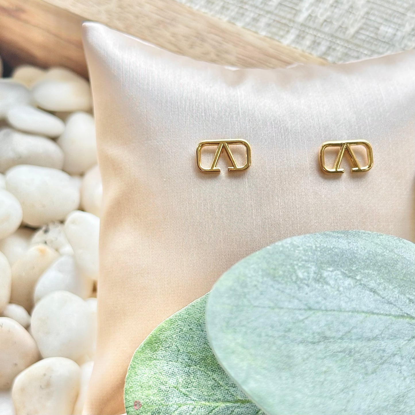 Designer V Stud Earrings