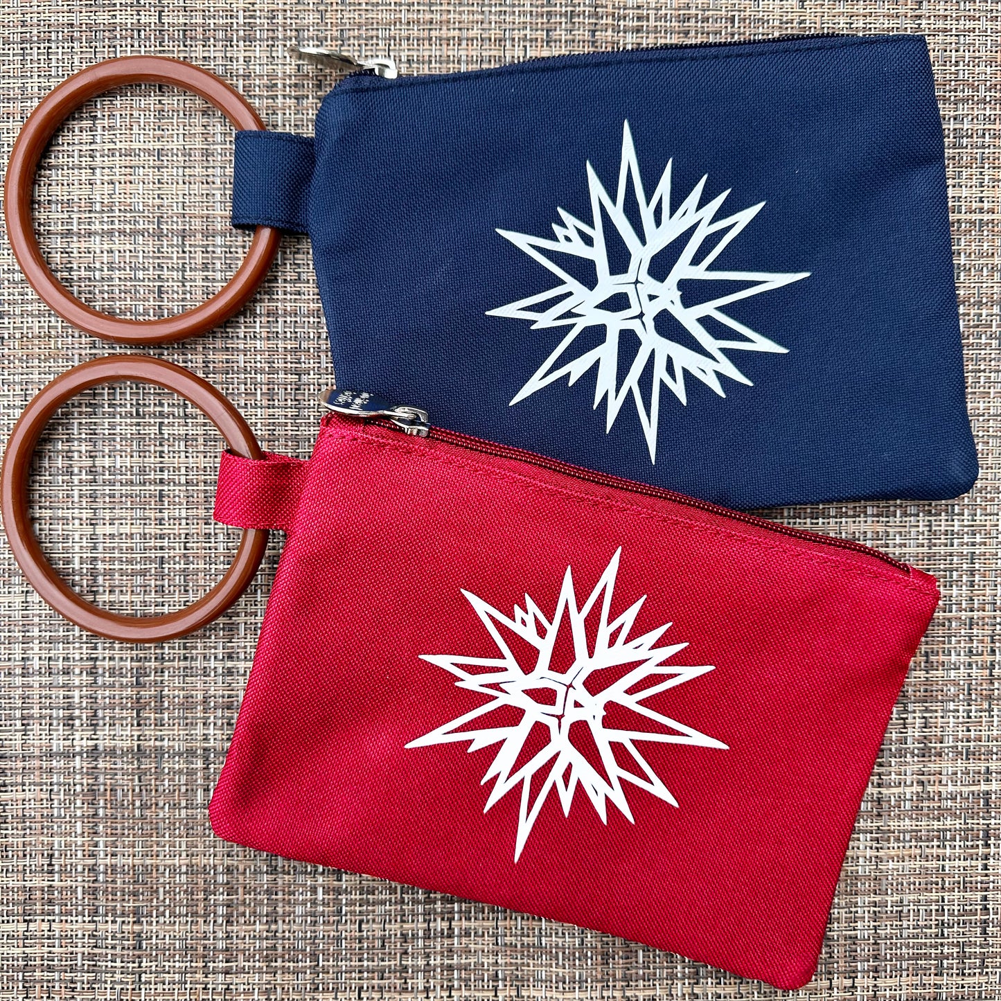 Moravian Star Wrist Zippered Bag