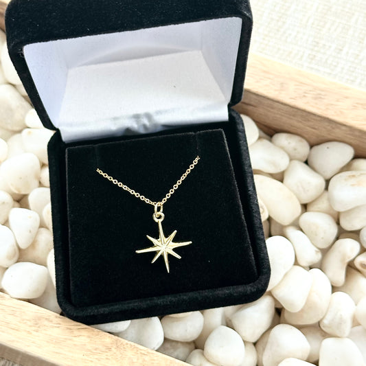 Moravian Star Necklace Classic