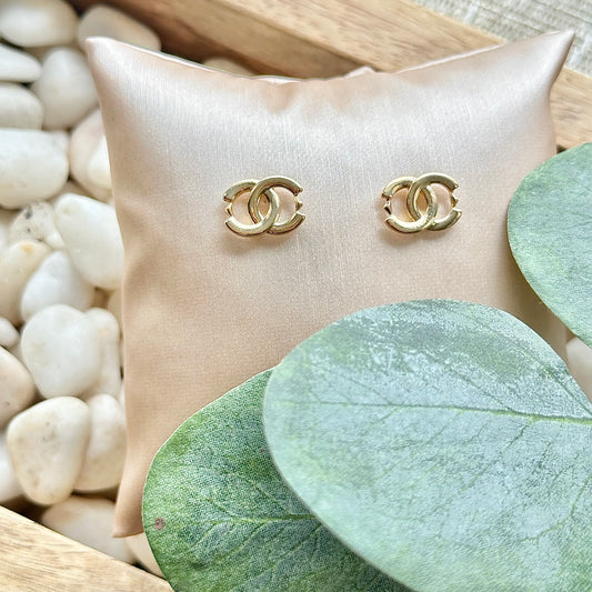 CC Earrings, Smooth Gold
