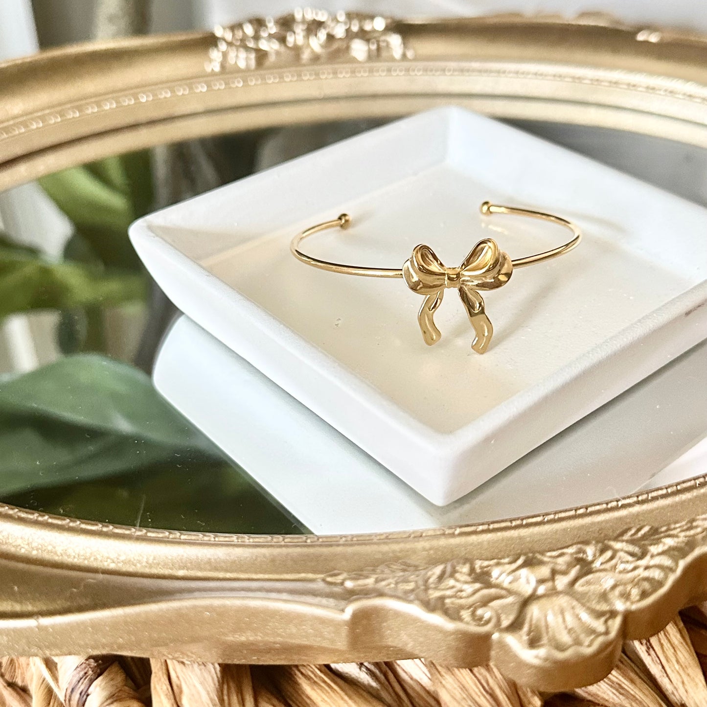 Bow Bangle