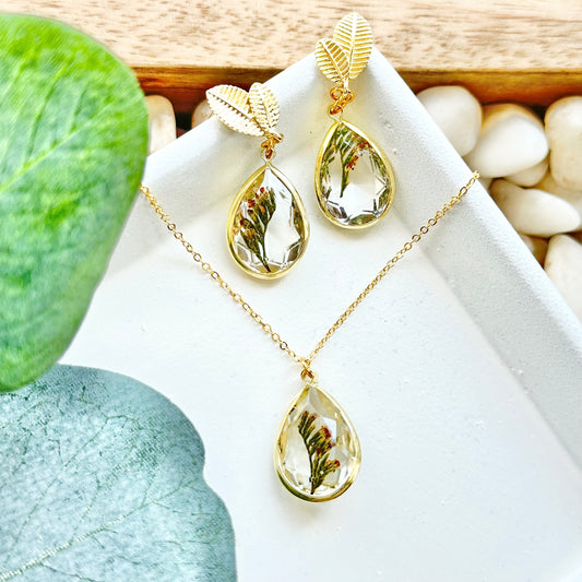 Resin Branch Teardrop Necklace