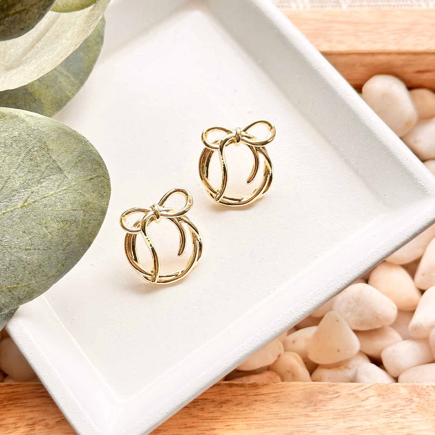 Gold Wreath Stud Earrings